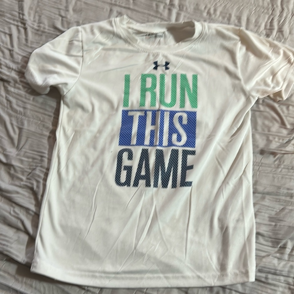 Boys size 7 T-shirt